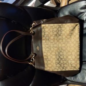 Coach F57612 Lexy Shoulder Bag
